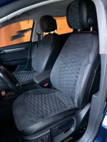 Чехлы на Volkswagen Passat B7 из экокожи и итальянской алькантары с прошивкой соты Comfort Plus 3