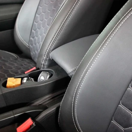 Чехлы на Nissan Qashqai+2 J10 (Ниссан Кашкай +2) из экокожи и антары VE