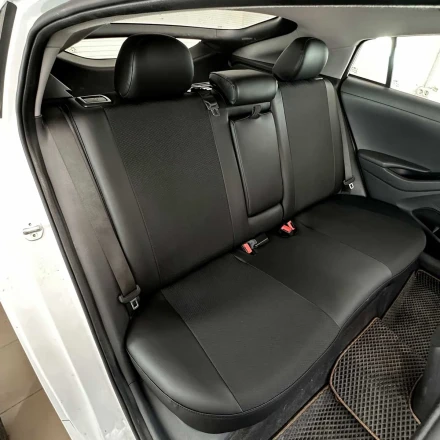 Чехлы на Hyundai Ioniq AE (Хюндай Ионик) из экокожи и ткани ECl