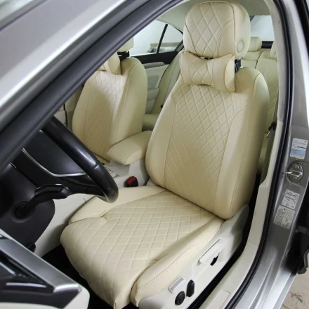 Чехлы на Volkswagen Passat B8 (Фольксваген Пассат Б8) из экокожи EG