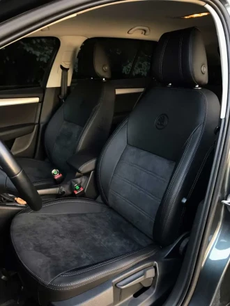 Чехлы на Skoda Octavia A7 из экокожи и итальянской алькантары Comfort Plus 3