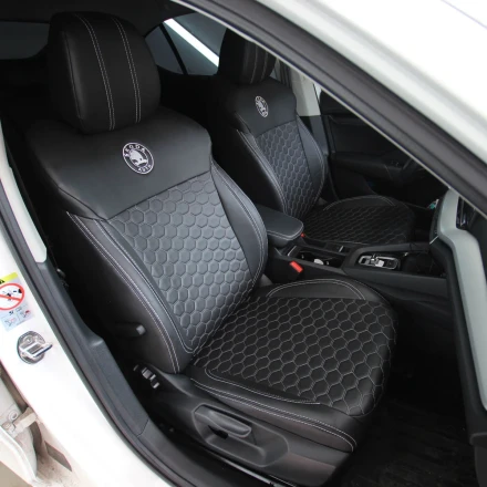 Авточехлы модельные на Skoda Octavia A8 (Шкода Октавия А8) из экокожи VE