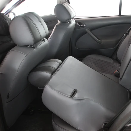 Чехлы на Skoda Octavia Tour из экокожи и антары Vip Elite с прострочкой сота