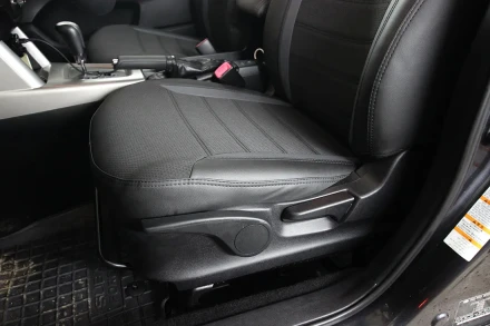 Чехлы на Subaru Forester из экокожи и ткани Eco Classic 2020