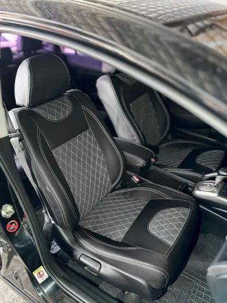 Чехлы на Honda Civic VIII (Хонда Цивик 8) из экокожи и антары Comfort 1 с прострочкой ромб