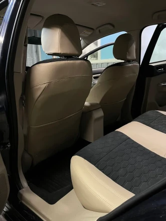 Чехлы на Subaru Impreza IV  (Субару Ипреза 4) из экокожи и польской алькантары с прострочкой соты Sport 3