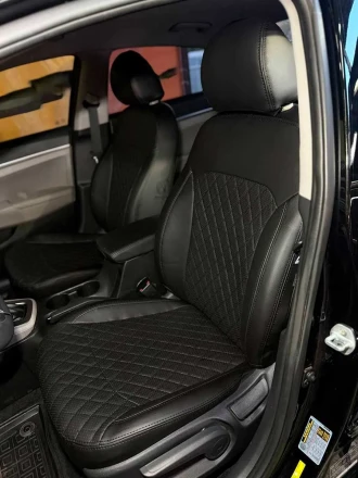 Чехлы на Hyundai Elantra AD из экокожи с перфорацией и прстрочкой ромб Comfort Plus 3