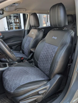 Чехлы на Jeep Compass II (Джип Компасс 2) из экокожи и антары Antara