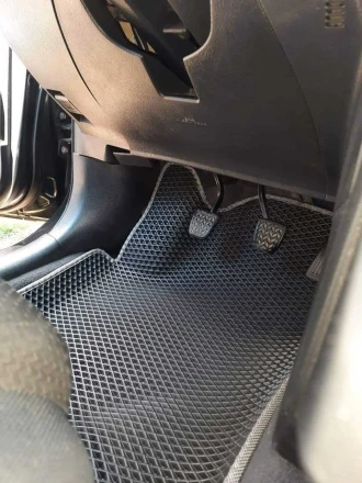 3D EVA коврики с бортами до 5 см на Toyota Corolla Verso (Тайота Королла Версо)