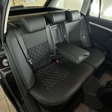 Чехлы на Skoda Octavia A5 (Шкода Октавия А5) из экокожи и антары EPA чорно-серые