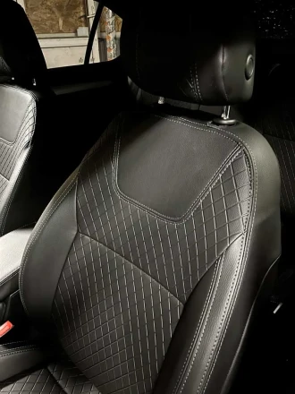 Чехлы на Skoda Octavia A7 (Шкода Октавия А7) из экокожи Sport 1