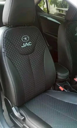Чехлы на JAC J5 из экокожи и ткани с тиснением