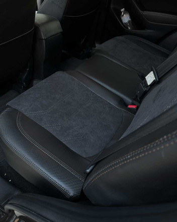 Чехлы на Mazda CX-5 KE (Мазда СХ-5 КЕ) из экокожи и алькантары Sport 3