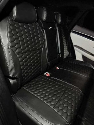 Чехлы на BYD Song Plus (Бид Сонг Плюс) из экокожи с прострочкой соты Sport 3