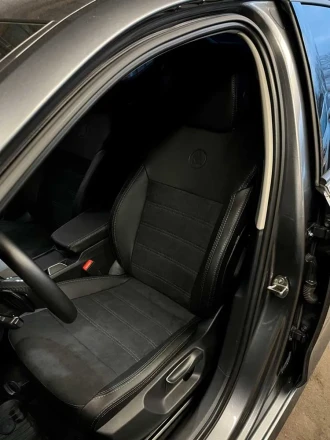 Чехлы на Skoda Octavia A8 Active из экокожи и итальянской алькантары Comfort Plus 3