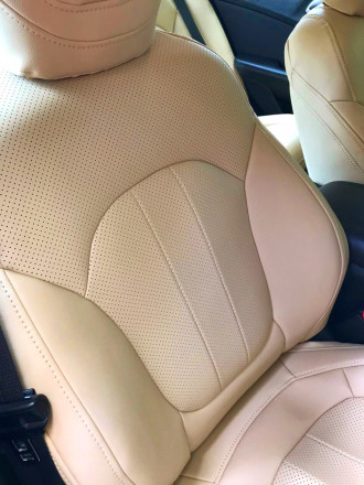 Чехлы на Chrysler 200 из экокожи бежевые