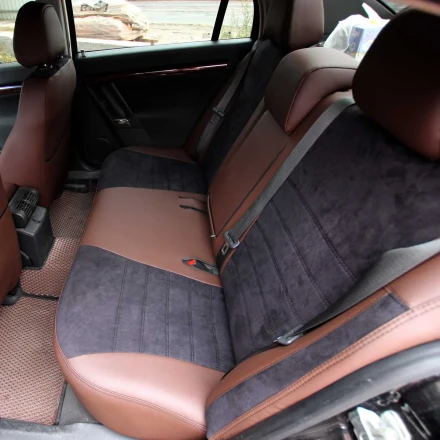 Чехлы на Opel Vectra C из экокожи и польской алькантары ELA2020P