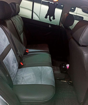 Чехлы на Volkswagen Golf 4 из экокожи и антары черно-серые (Гольф 4)