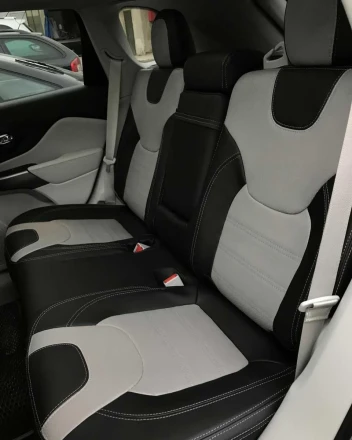 Чехлы на Jeep Cherokee KL (Джип Чироки КЛ) из экокожи Sport 1