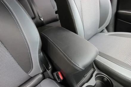 Чехлы на Suzuki Vitara из экокожи и ткани Vip Elite