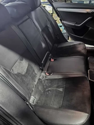 Чехлы на Skoda Octavia A7 (Шкода Октавия А7) из экокожи и антары Comfort Plus 3 черные