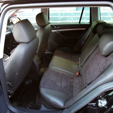 Чехлы на Skoda Octavia A5 (Шкода Октавія А5) из экокожи и антары ELA2020P