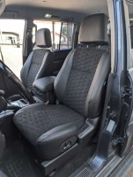Чехлы на Mitsubishi Pajero Wagon IV (Митсубиши Паджеро Вагон) из экокожи и польской алькантары с прострочкой соты Sport 3 Чехлы на Mitsubishi Pajero Wagon IV (Митсубиши Паджеро Вагон) из экокожи и польской алькантары с прострочкой соты Sport 3