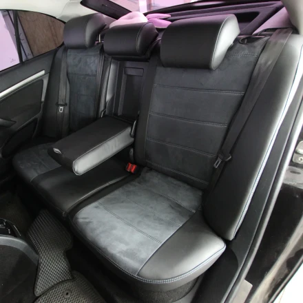 Чехлы на Skoda Octavia A5 (Шкода Октавия А5) из экокожи и антары Antara темно-серые