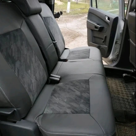 Чехлы на Opel Zafira B из экокожи и велюра