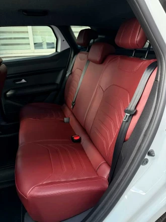 Чехлы на Renault Duster III (Рено Дастер 3) из экокожи с выгнутой прострочкой Comfort 1