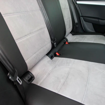 Чехлы на Skoda Octavia A7 (Шкода Октавия А7) из экокожи и антары Antara