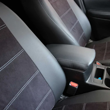 Чехлы на Opel Astra H (Опель Астра H) из экокожи и антары A001