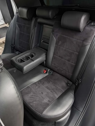 Чехлы на Volkswagen Golf VII и E-Golf (Фольксваген Гольф7) из экокожи и антары Antara черные