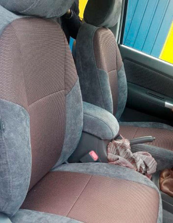 Чехлы на Toyota Hilux VIII (Тойота Хайлюкс 7) из велюра