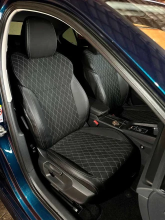 Чехлы на Skoda Octavia A8 (Шкода Октавия А8) из экокожи и алькантары ромб Sport 3