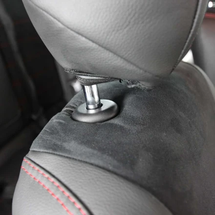 Чехлы на BMW 1 F20/F21 из экокожи и антары ELA2020P