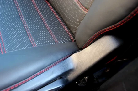 Чехлы на Jeep Renegade (Джип Ренегат) из экокожи EL